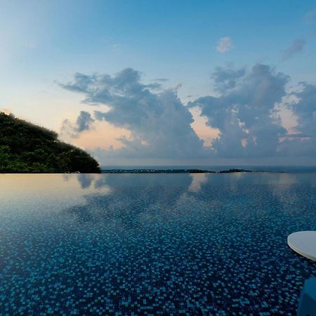 Glamday Style Okinawa Yomitan Hotel & Resort ภายนอก รูปภาพ