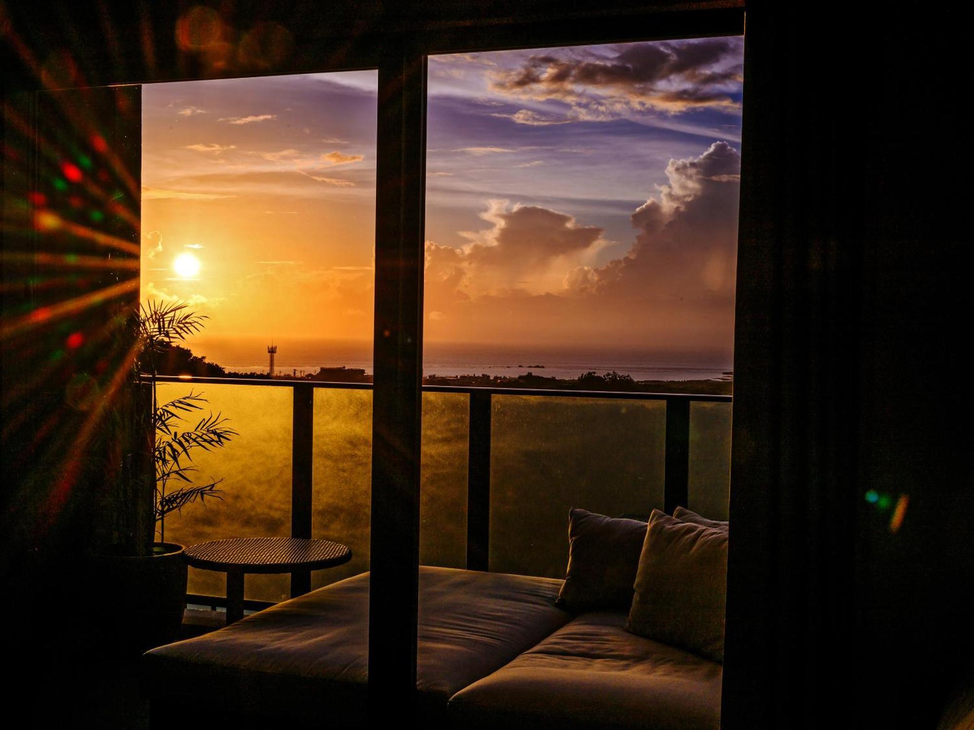 Glamday Style Okinawa Yomitan Hotel & Resort ภายนอก รูปภาพ